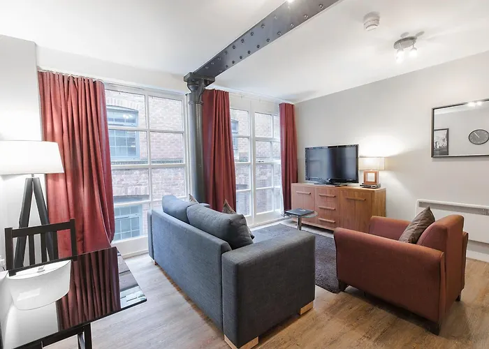 High Street Townhouse Aparthotel